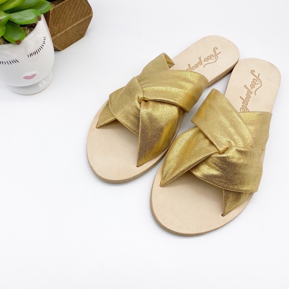 Free People Shoes - New Free People Rio Vista Slide Sandal Gold 38